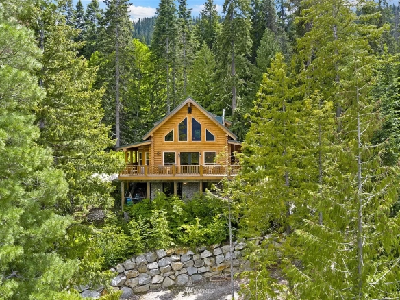 Leavenworth cabin for sale